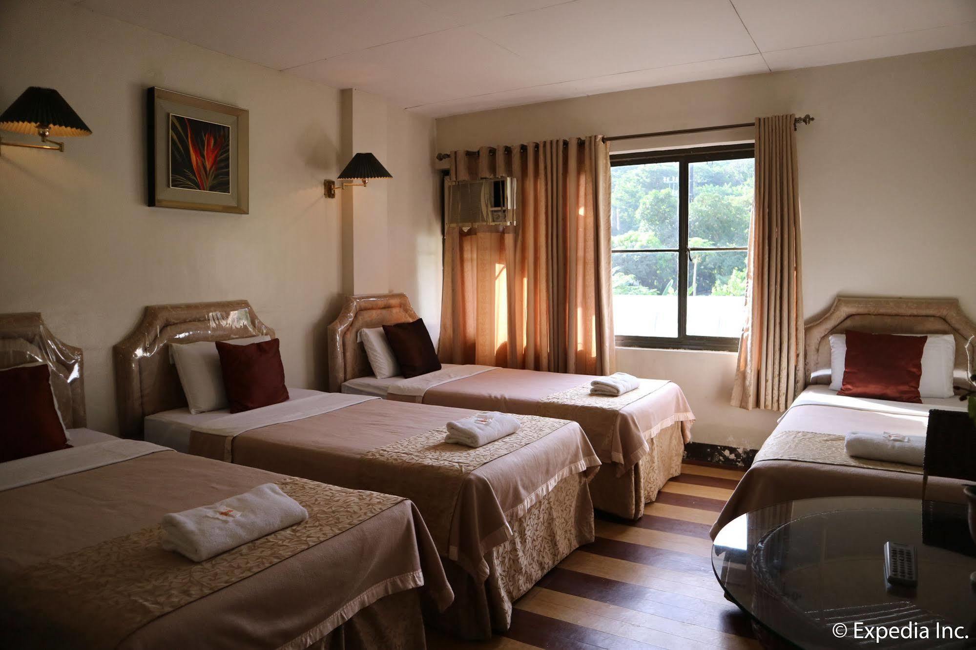 Splash Mountain Resort Hotel Лос-Баньос Екстер'єр фото